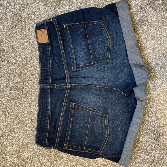 American Eagle Jean Distressed Cuffed Shorts - Picture 2 of 6